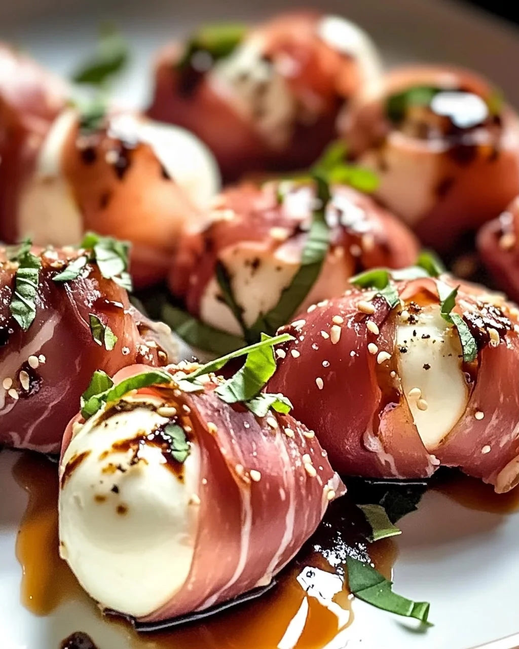 Rinderprosciutto & Mozzarella Bites